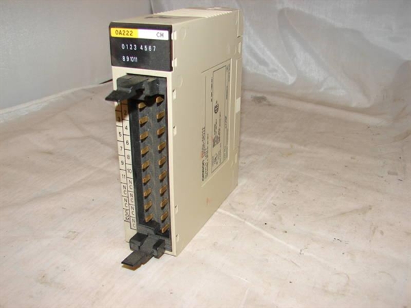 Picture of Bộ lập trình Plc Omron C200H-OA222V